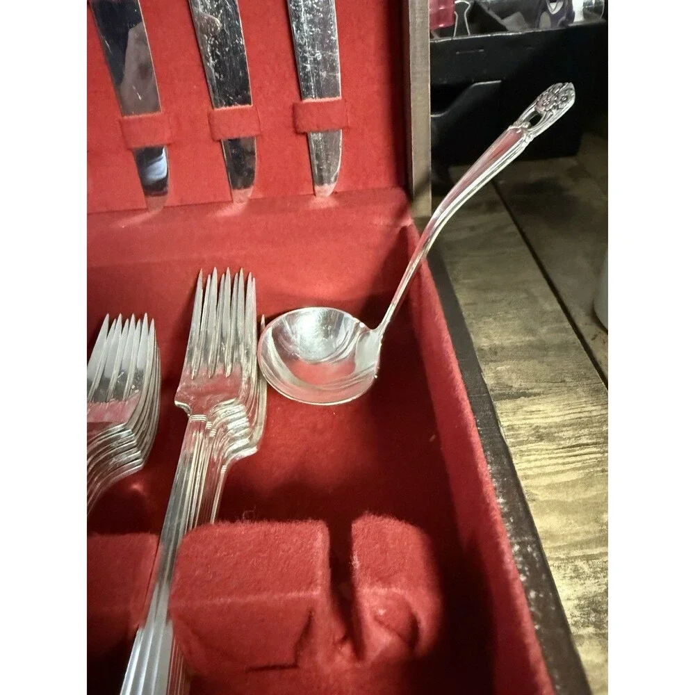 VTG Community Silverplate Flatware Set Oneida Chest Rogers Ladle